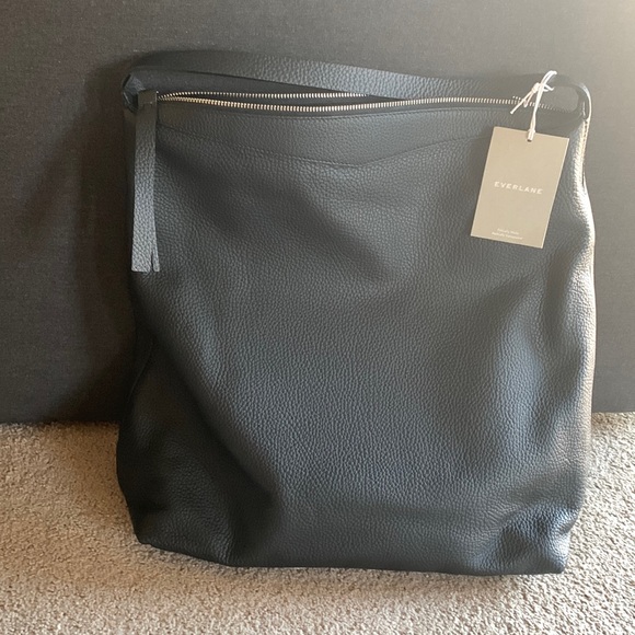 Everlane Handbags - Everlane new with tags tote.
